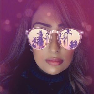 Meet your Posher, Jasmine